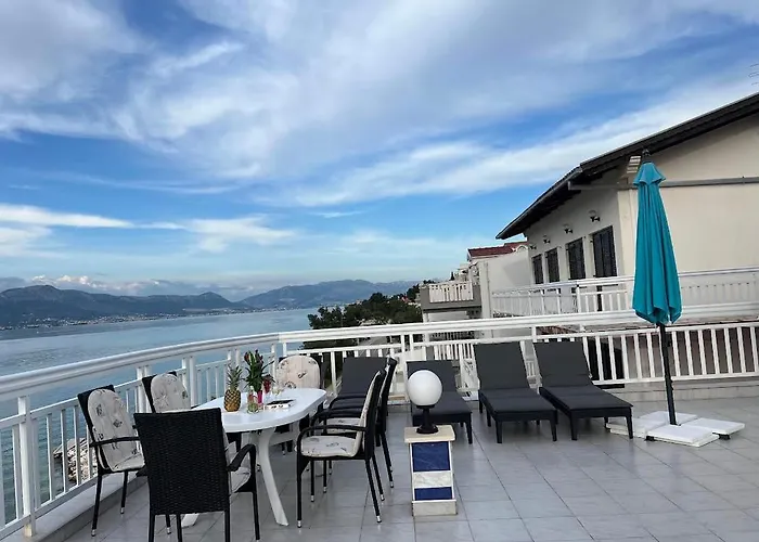 Lilac 3* 特罗吉尔