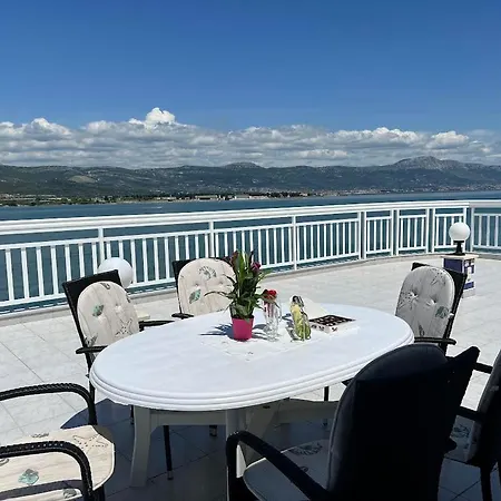 Aparthotel Lilac Trogir