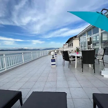 Hotel apartamentowy Lilac 3*