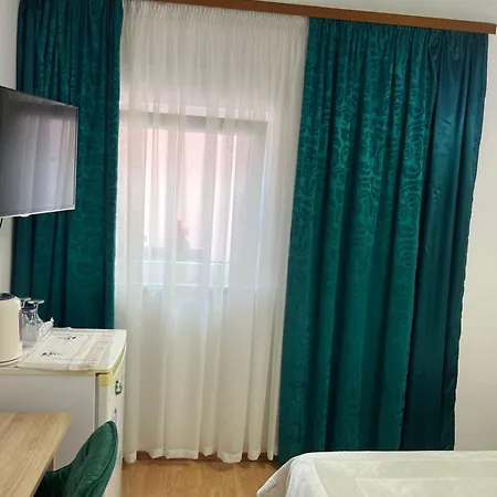 Hotel apartamentowy Lilac 3*