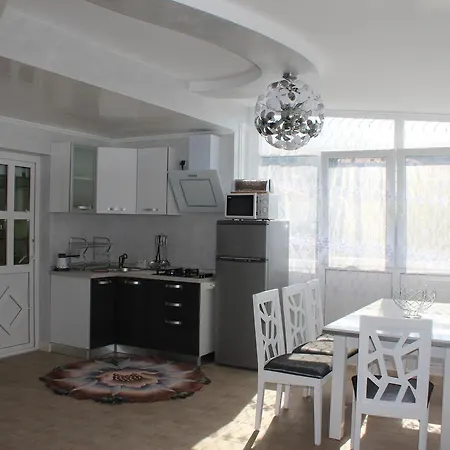 Lilac Aparthotel Traù