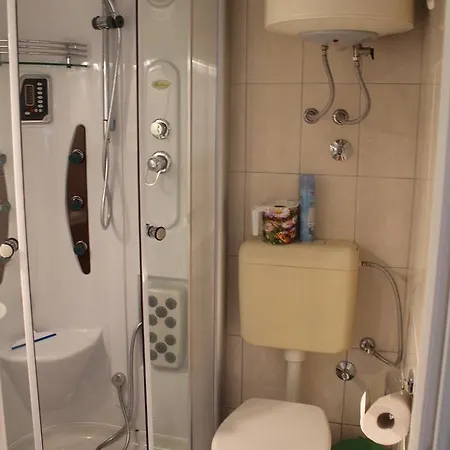 Lilac Aparthotel Traù