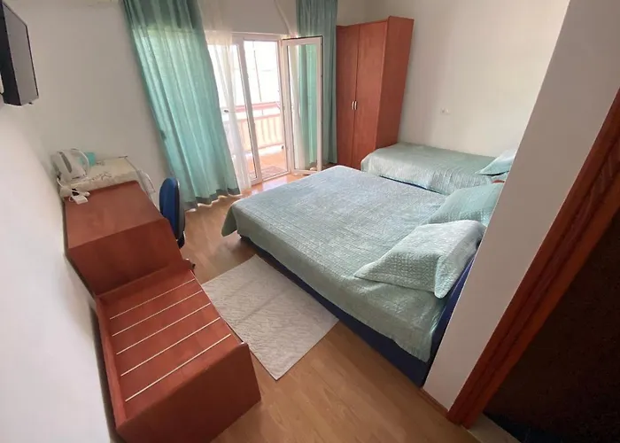 Aparthotel Lilac Trogir