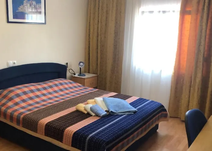 Aparthotel Lilac Trogir