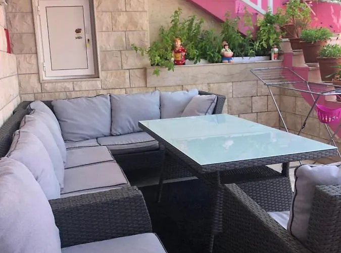 Lilac Aparthotel Trogir