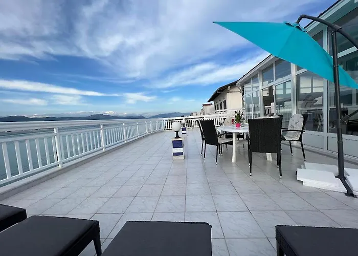 Ξενοδοχείο με διαμερίσματα Lilac 3*