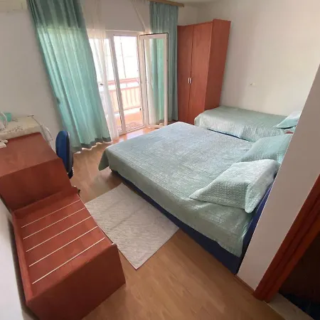 Aparthotel Lilac Trogir