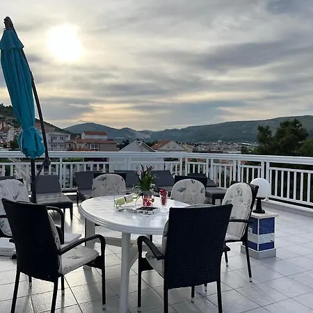 Lilac 3* Trogir
