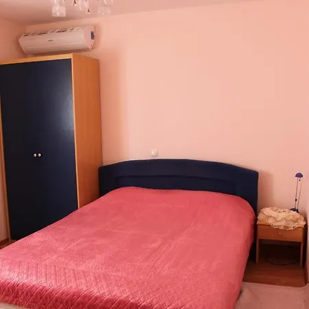 Aparthotel Lilac Trogir