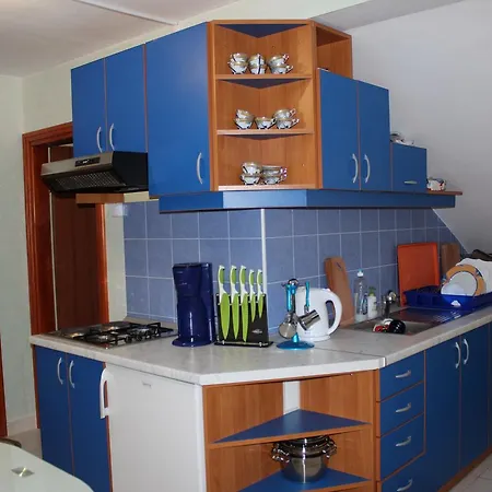 Lilac Aparthotel 3*