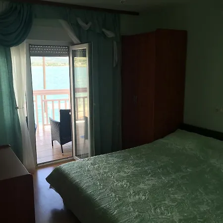 Aparthotel Lilac Trogir
